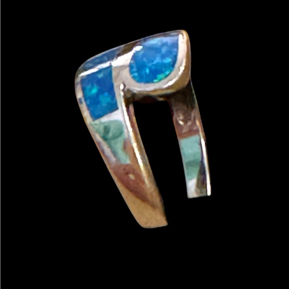 Blue Opal and Sterling Silver Ring — Size 8 - Picture 3 of 8